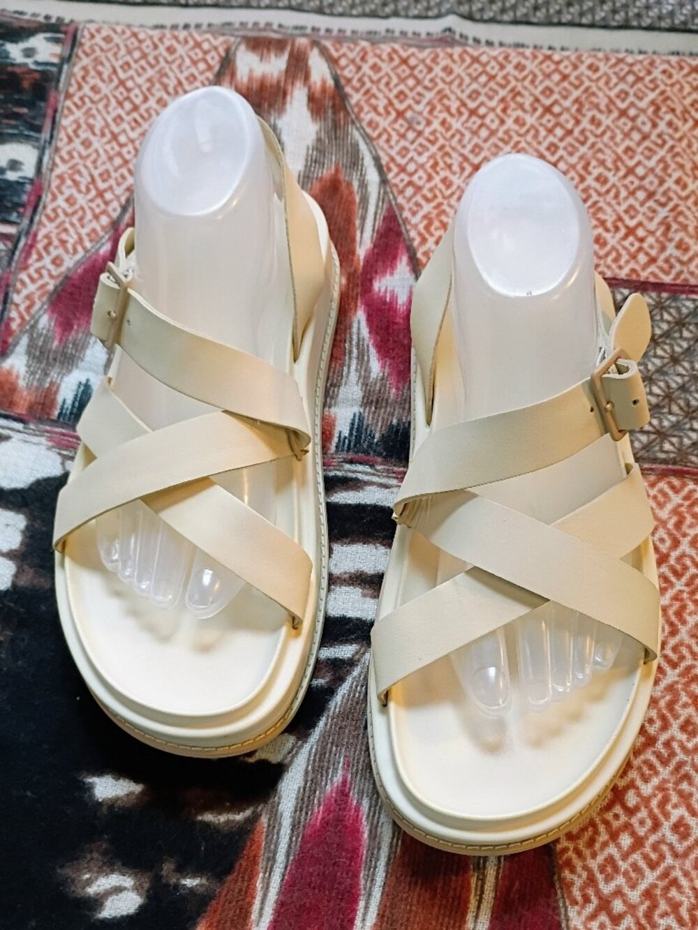 New Chaco Cream Midform Platform Sandals Size 10